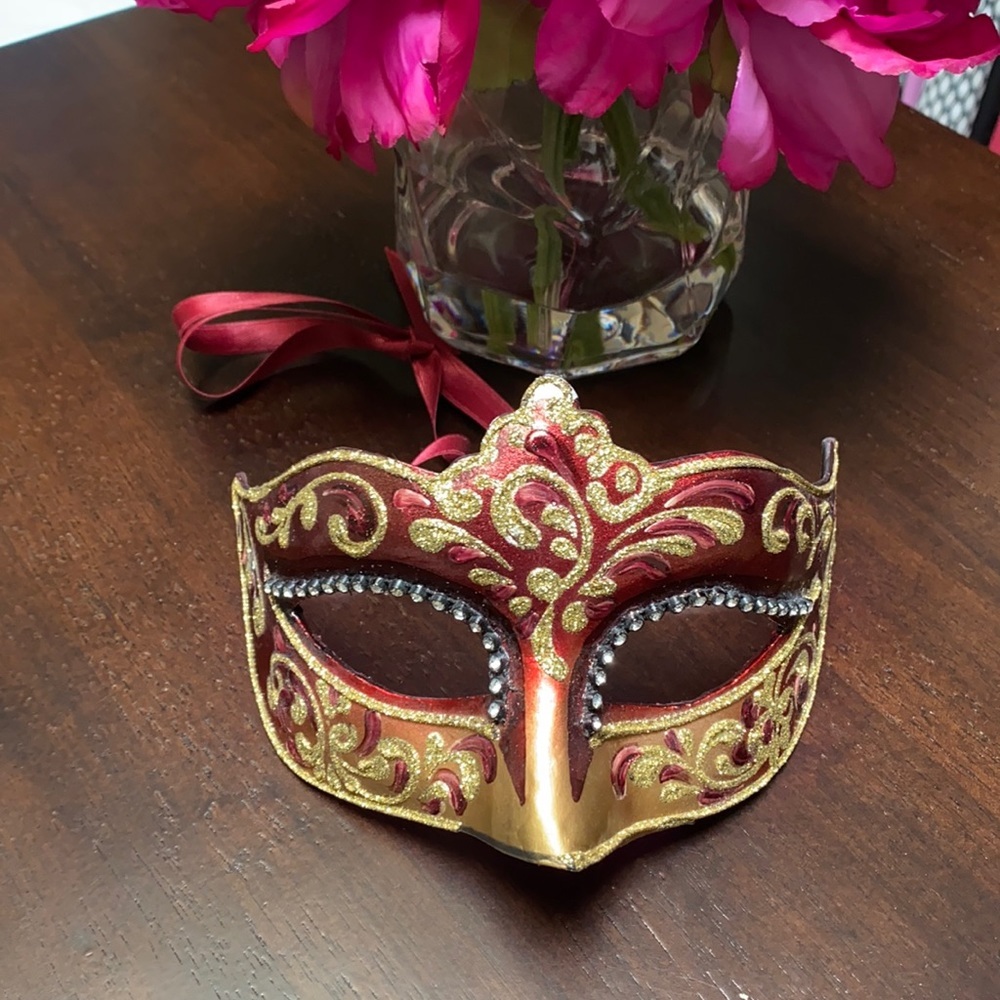 Vintage Mask​